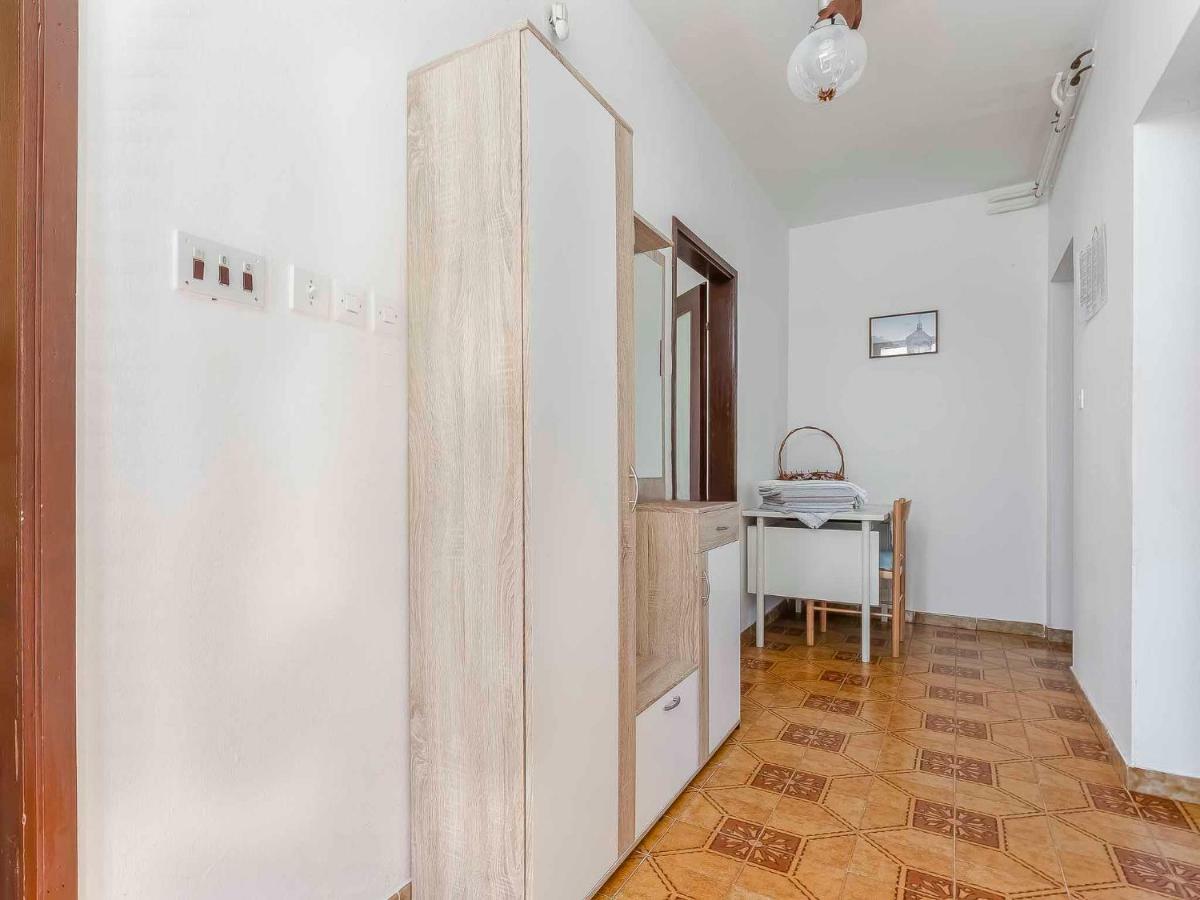Mira Apartment Porec Exterior photo